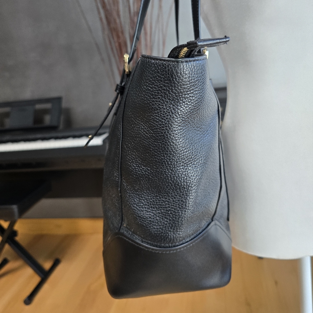 Michael Kors Black Leather Structured Tote - Picture 7 of 16